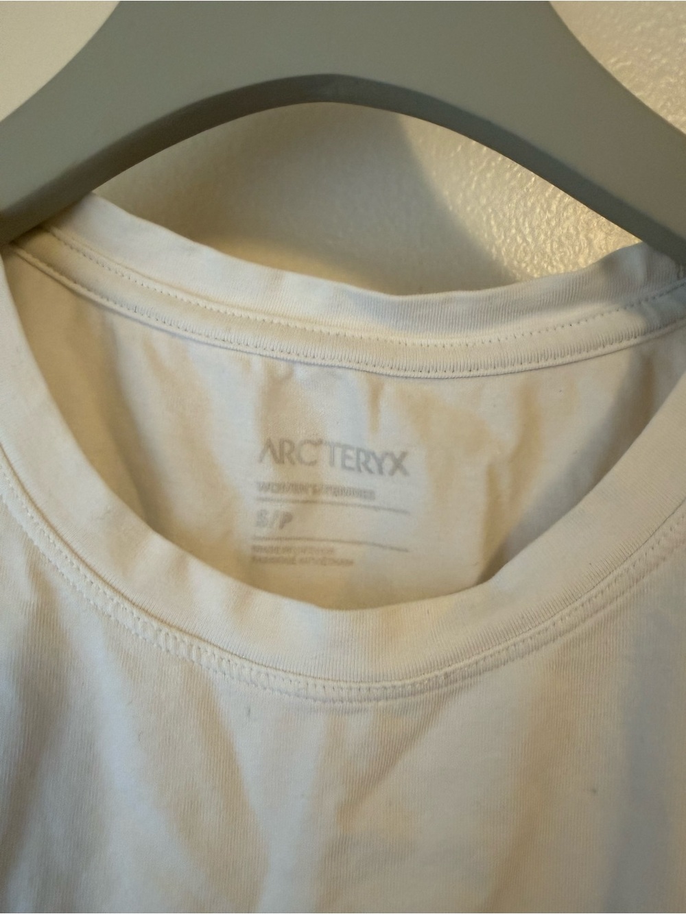 Arc'teryx A SQUARED T-SHIRT SS WOMEN’S Size Small WHITE